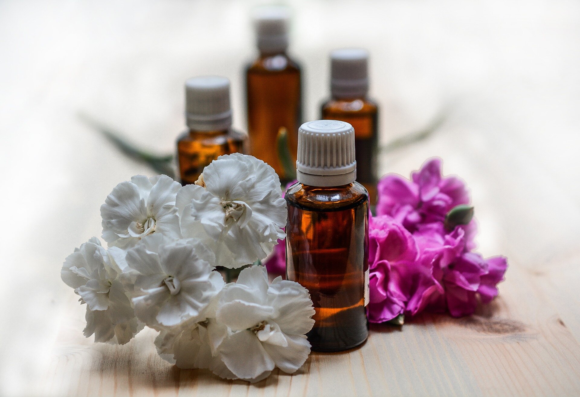 essential-oils-1433692_1920.jpg